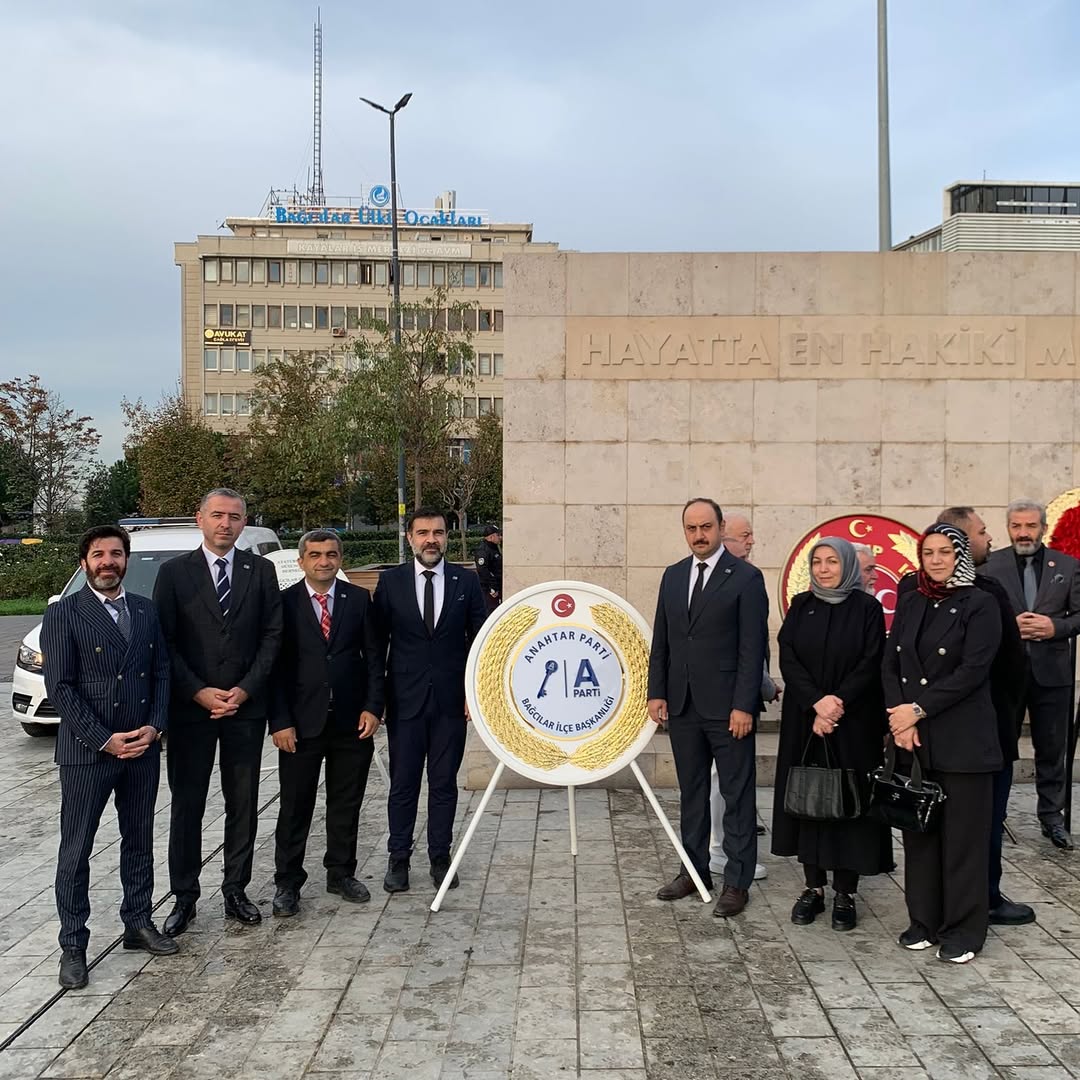 Anahtar Parti Bağcılar İlçe Başkanlığı olarak, Bağcılar Meydanı’nda düzenlenen 10 Kasım Gazi Mustafa Kemal Atatürk’ü Anma Töreni’ne katılım sağladık - 1