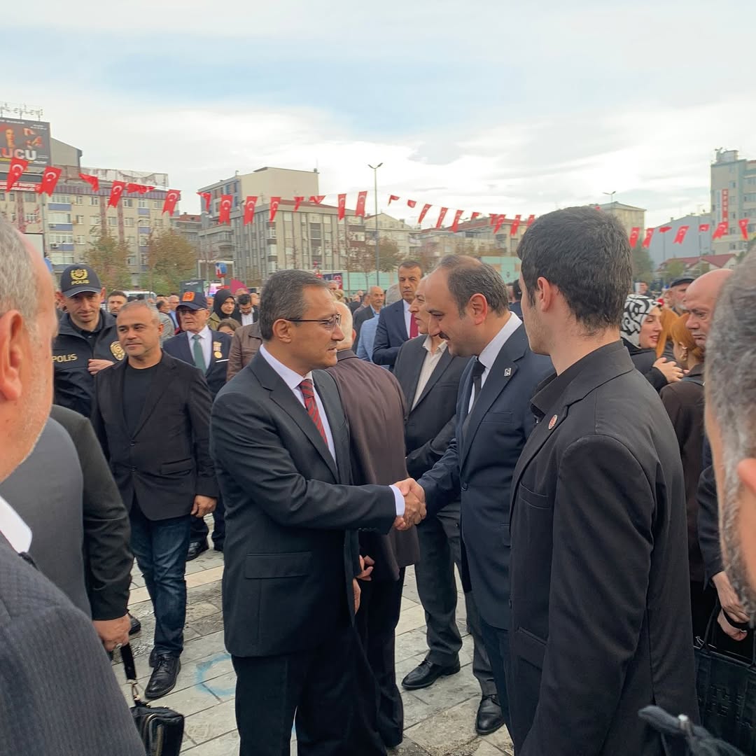 Anahtar Parti Bağcılar İlçe Başkanlığı olarak, Bağcılar Meydanı’nda düzenlenen 10 Kasım Gazi Mustafa Kemal Atatürk’ü Anma Töreni’ne katılım sağladık - 4